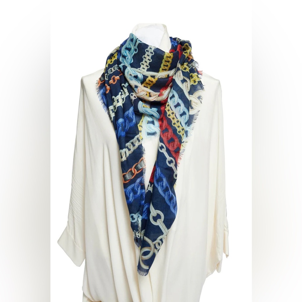 Chanel Cashmere Scarf 20C - Picture 5 of 6